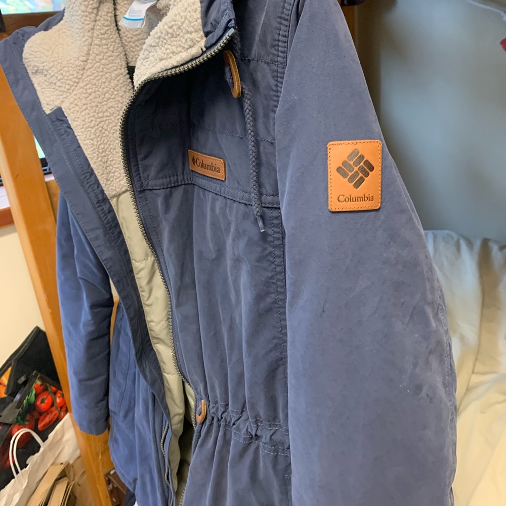 Light Women’s Jacket - Picture 3 of 5